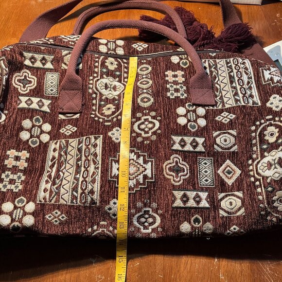 World Market Weekender Carpet Bag Duffel Gypsy Bohemian Tassel Shoulder Strap - Picture 7 of 9